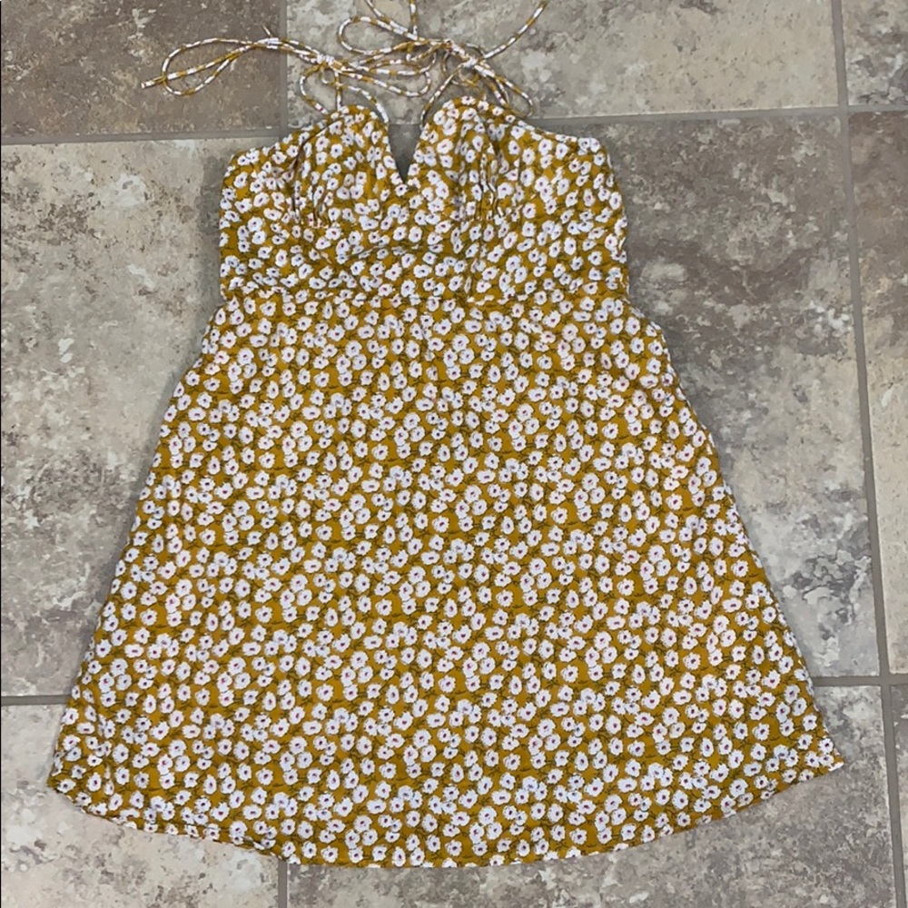 FLORAL MINI DRESS